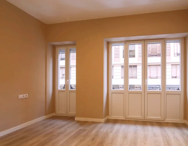Apartamento vazio no centro da cidade